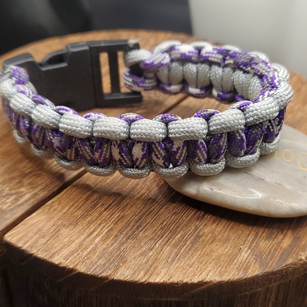 B2601 paracord‎ survivalist purple woven bracelet